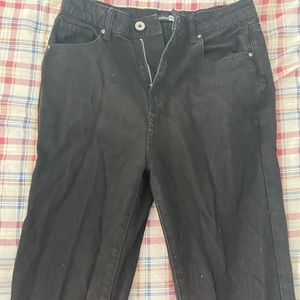 Black demin jeans